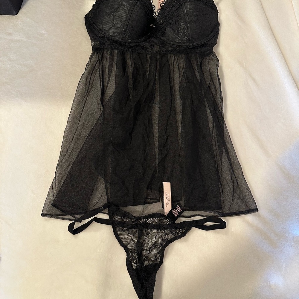 NWT Victoria's Secret Black Lace Chemise Set